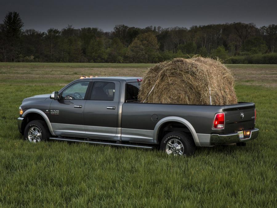  Dodge Ram 2500 Laramie Crew Cab 2012 года  (фото 2 из 6)